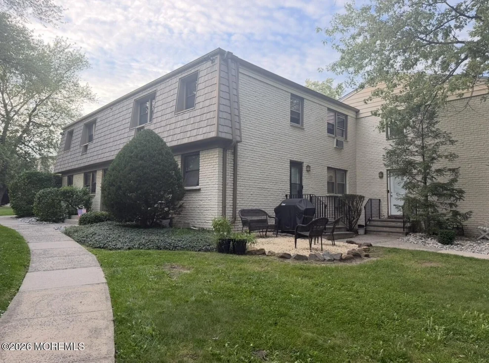 Unit for sale at 440 Cross Road, Matawan, NJ 07747