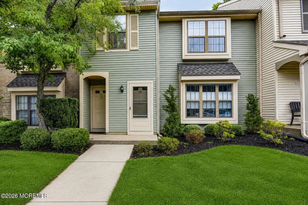 Unit for sale at 115 Dundee Court, Aberdeen, NJ 07747