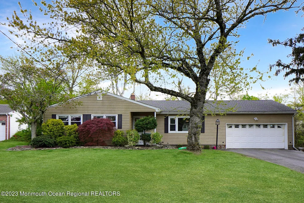 Unit for sale at 8 Annmar Drive, Matawan, NJ 07747