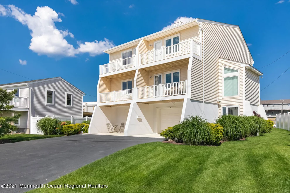 Unit for sale at 7 Garden Way, Sea Bright, NJ 07760