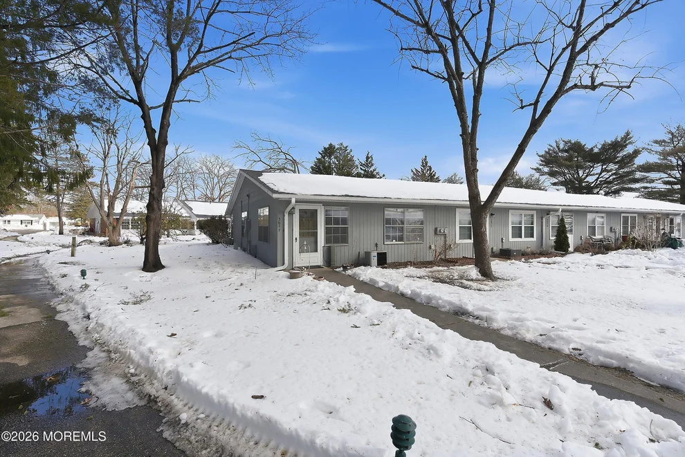 Unit for sale at 367F Chesterfield Court, Lakewood, NJ 08701