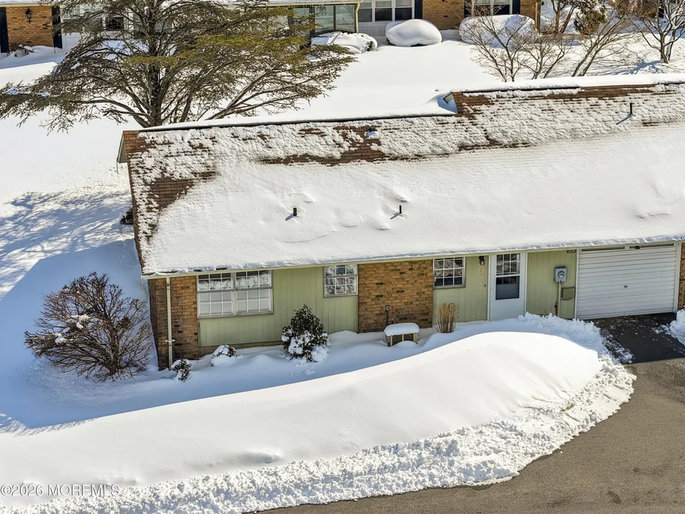 Unit for sale at 32B Buckingham Drive, Manchester, NJ 08759