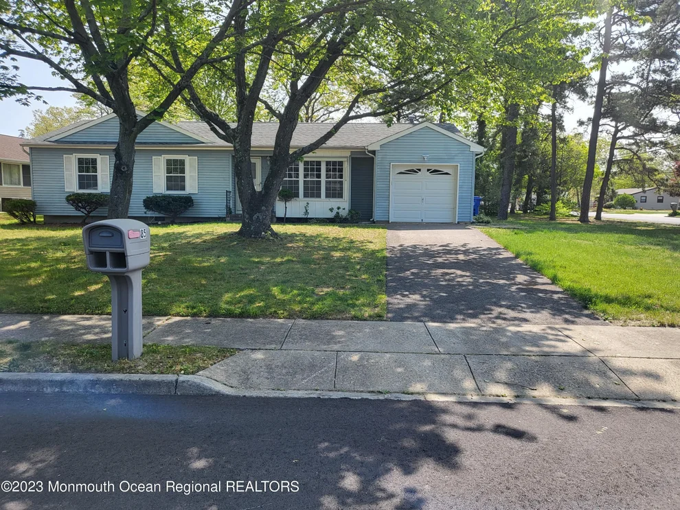 Unit for sale at 85 Venus Lane, Toms River, NJ 08753
