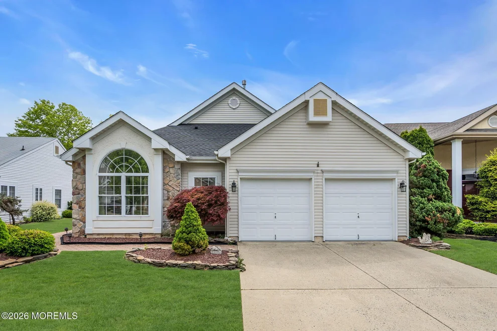 Unit for sale at 21 Baltusrol Drive, Jackson, NJ 08527
