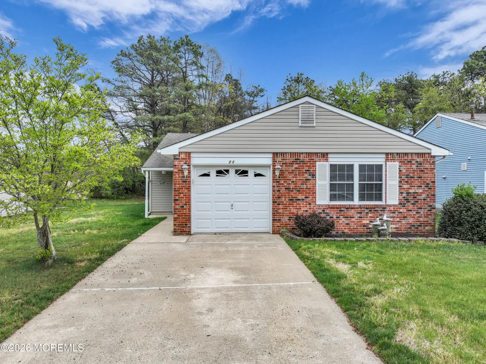 Unit for sale at 21 Mariner Place, Brick, NJ 08723