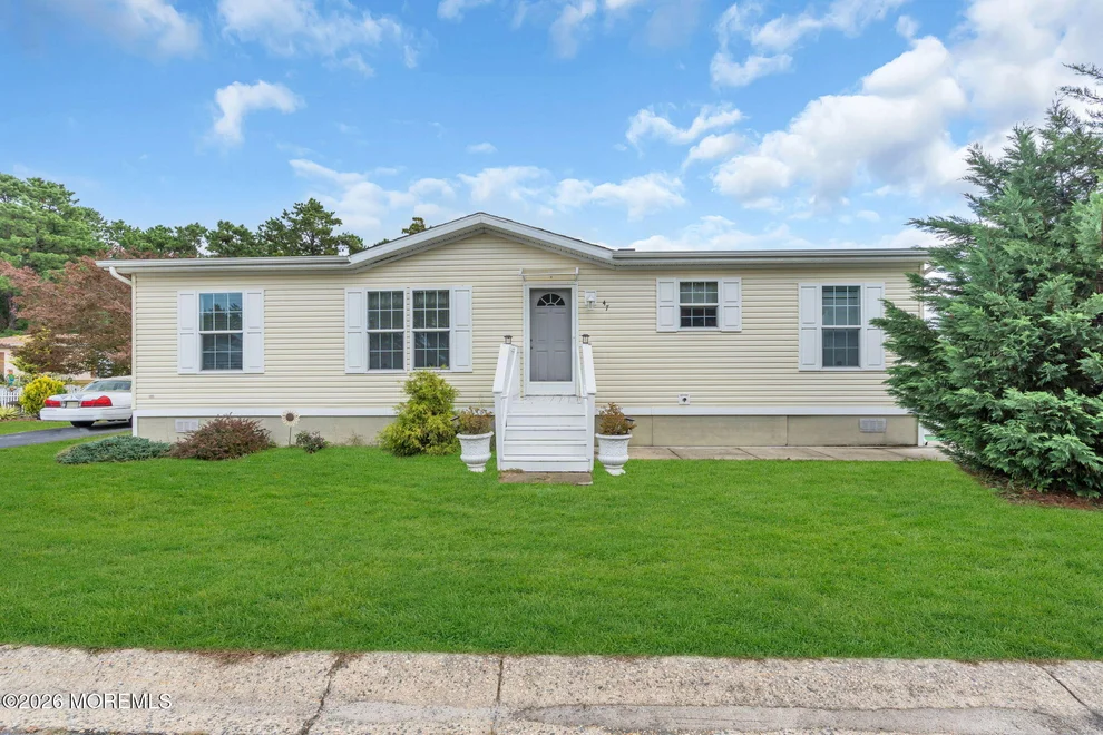 Unit for sale at 47 Kingfisher Way, Whiting, NJ 08759