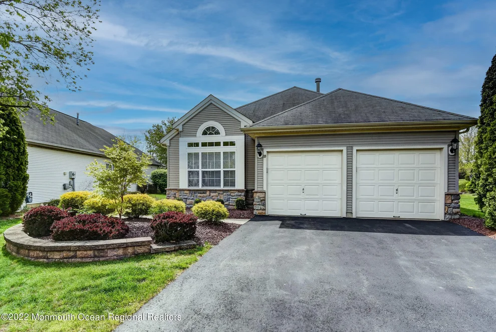 Unit for sale at 10 Falstaff Drive, Manchester, NJ 08759