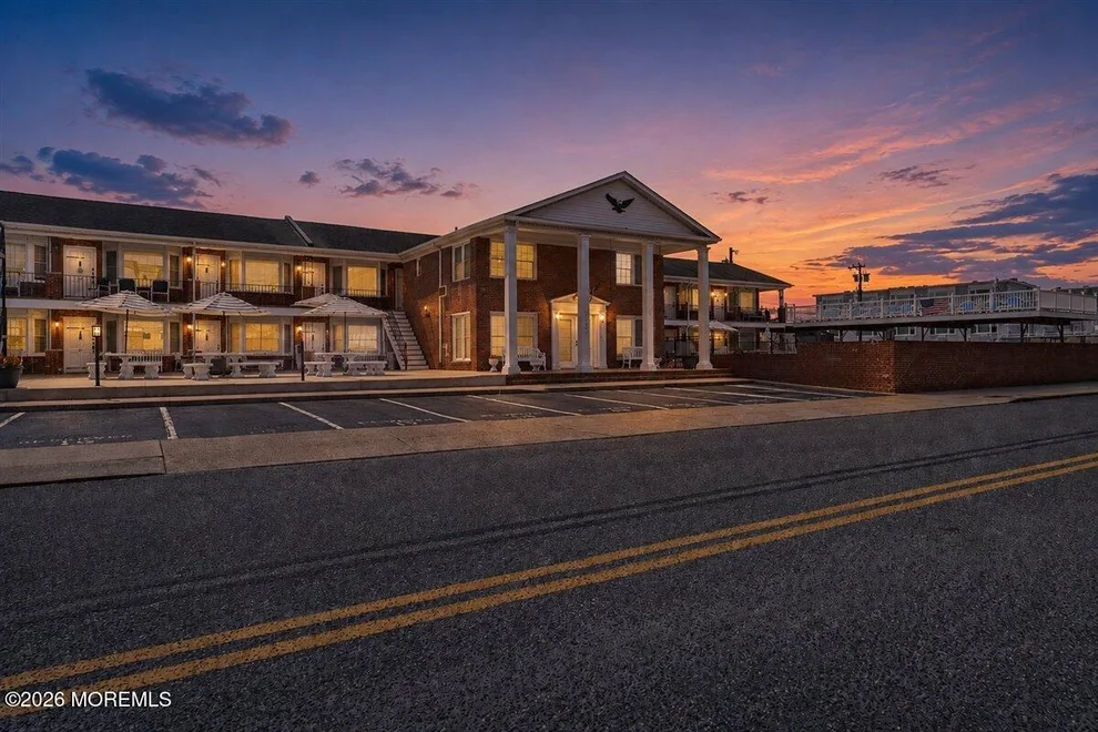 Unit for sale at 402 E Saint Paul Avenue, Wildwood, NJ 08260