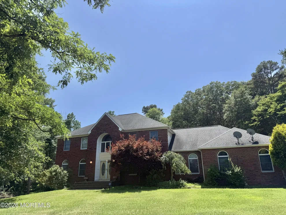 Unit for sale at 6 Seaman Road, Freehold, NJ 07728