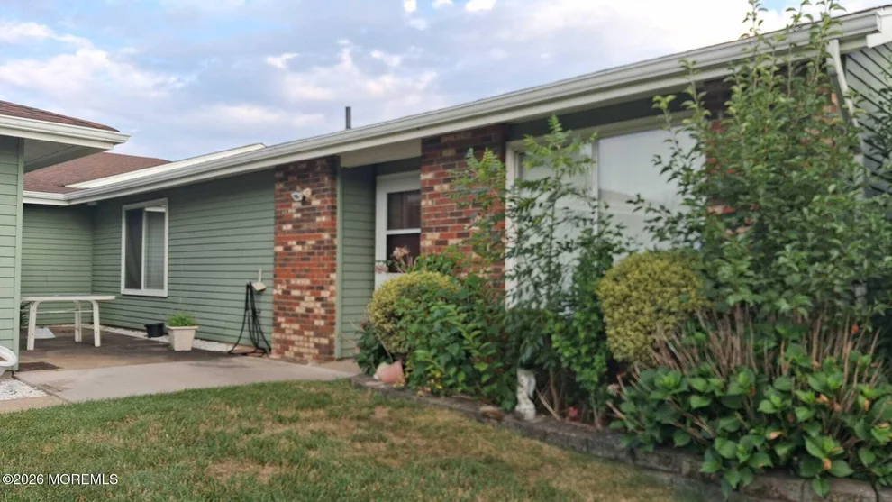 Unit for sale at 332 Quinton Drive, Monroe, NJ 08831