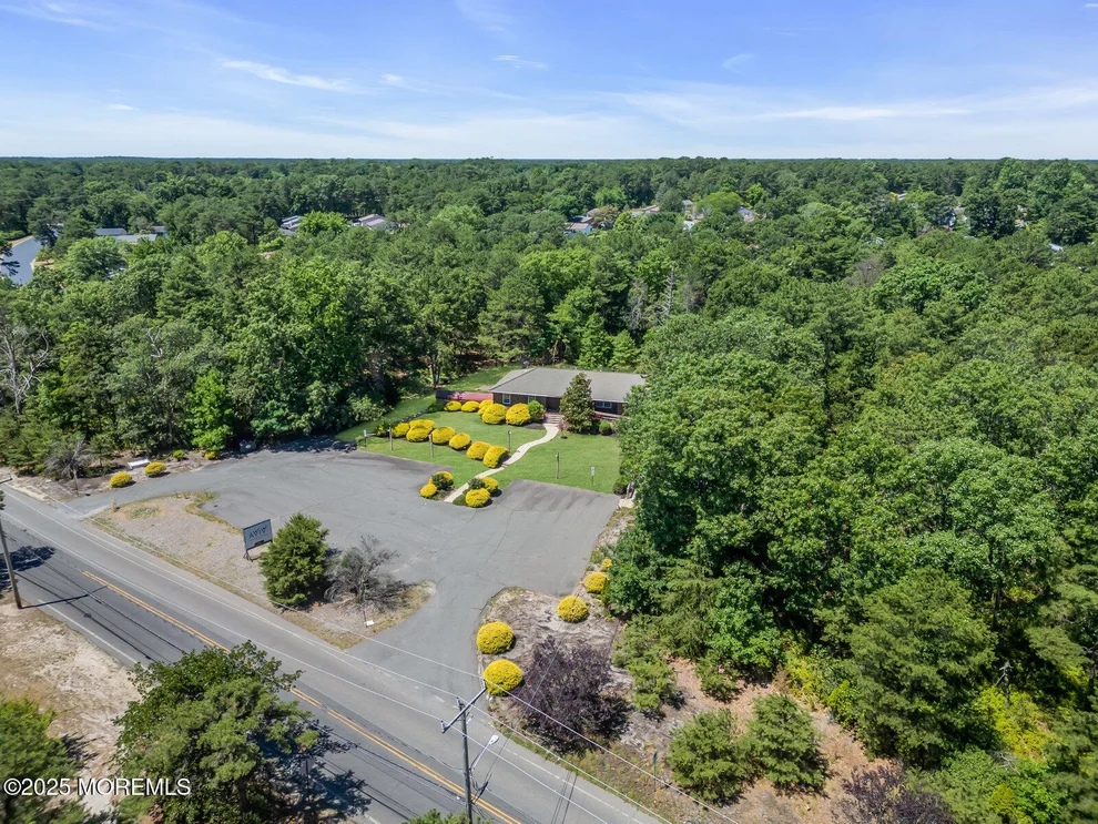 Unit for sale at 2101 Lake Road, Manchester, NJ 08759