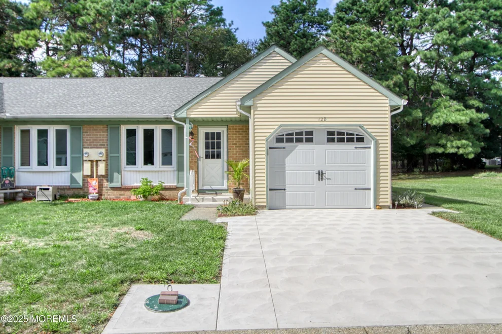Unit for sale at 12 Birchwood Drive, Whiting, NJ 08759