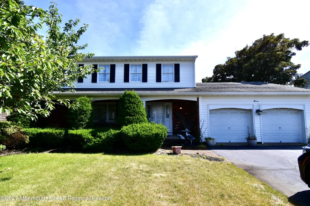 Unit for sale at 11 Monmouth Shire Lane, Spring Lake, NJ 07762