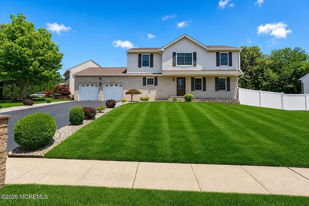 Unit for sale at 1 Treeview Lane, Cliffwood, NJ 07721