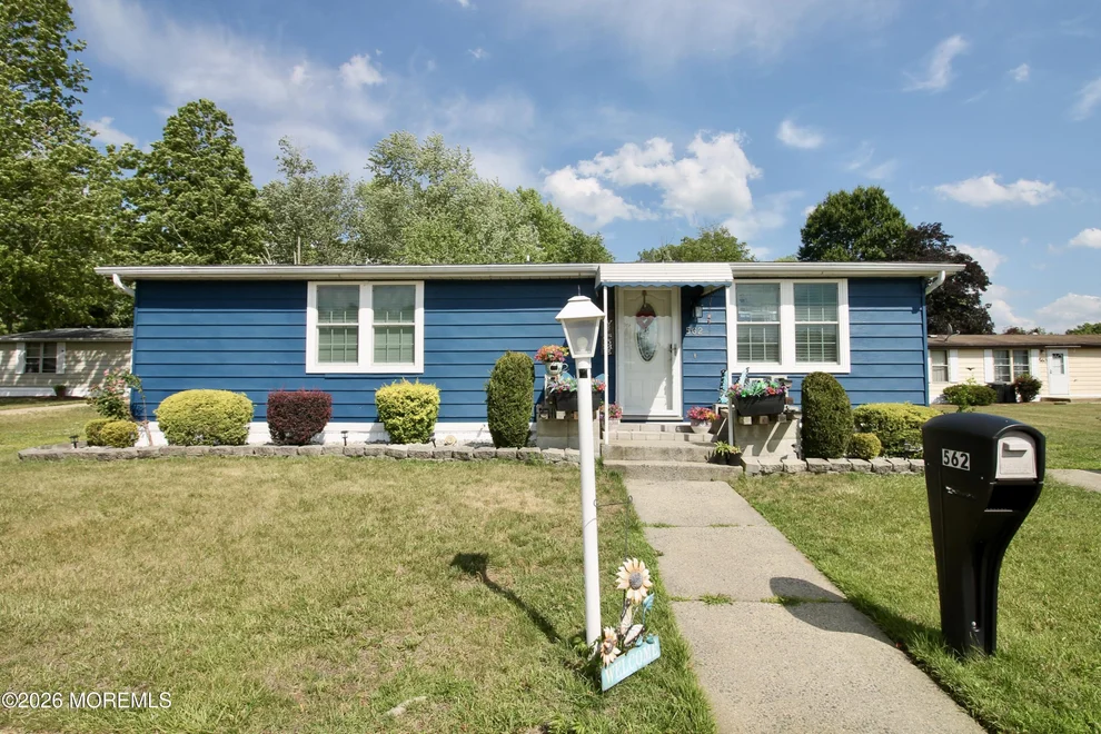 Unit for sale at 562 Sara Drive, Freehold, NJ 07728