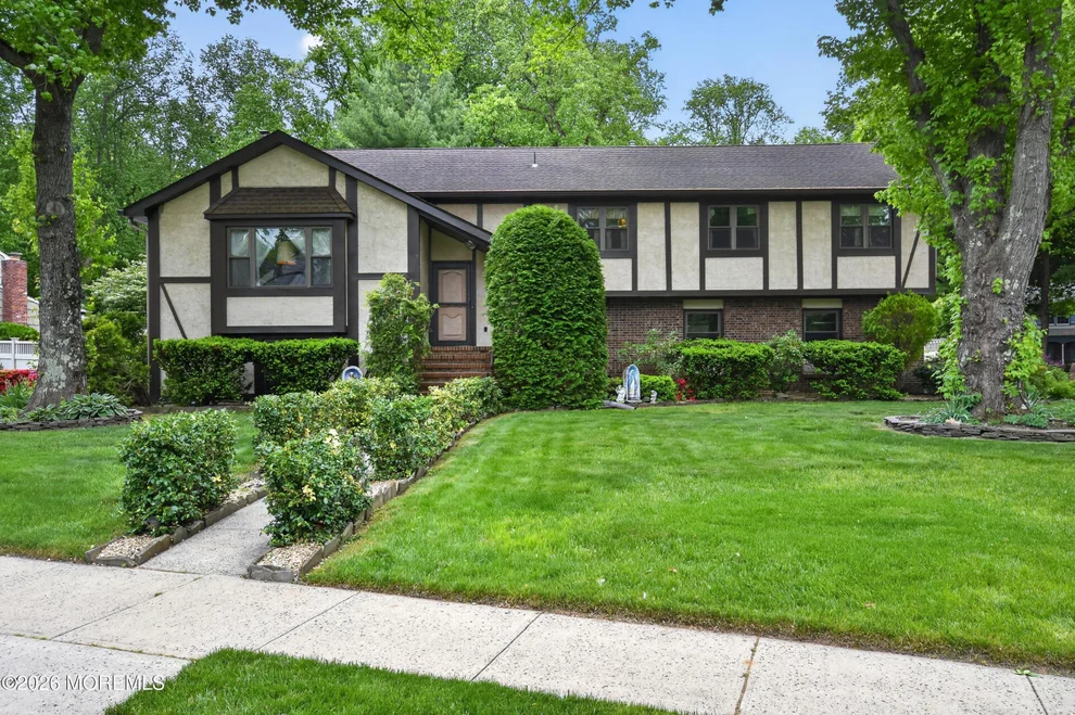 Unit for sale at 17 Point O Woods Road, Middletown, NJ 07748