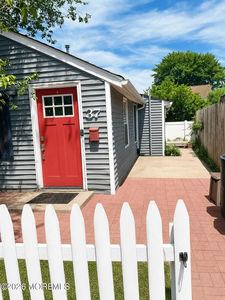 Unit for sale at 37 Myrtle Avenue, Keyport, NJ 07735