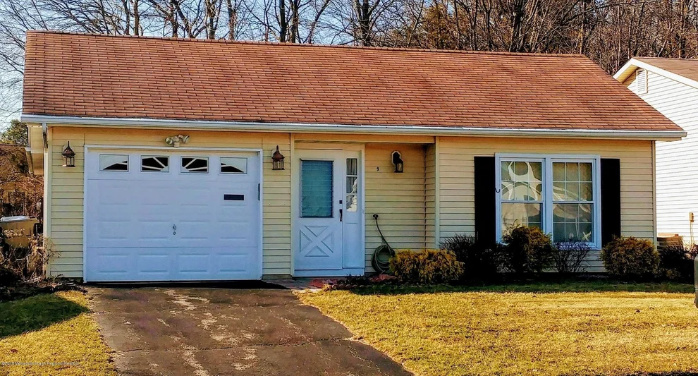 Unit for sale at 9 Olympus Way, Brick, NJ 08724