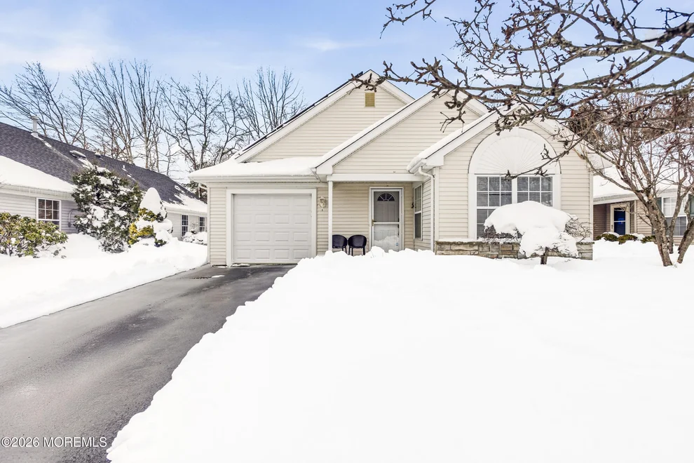 Unit for sale at 4 Schoolhouse Lane, Lakewood, NJ 08701
