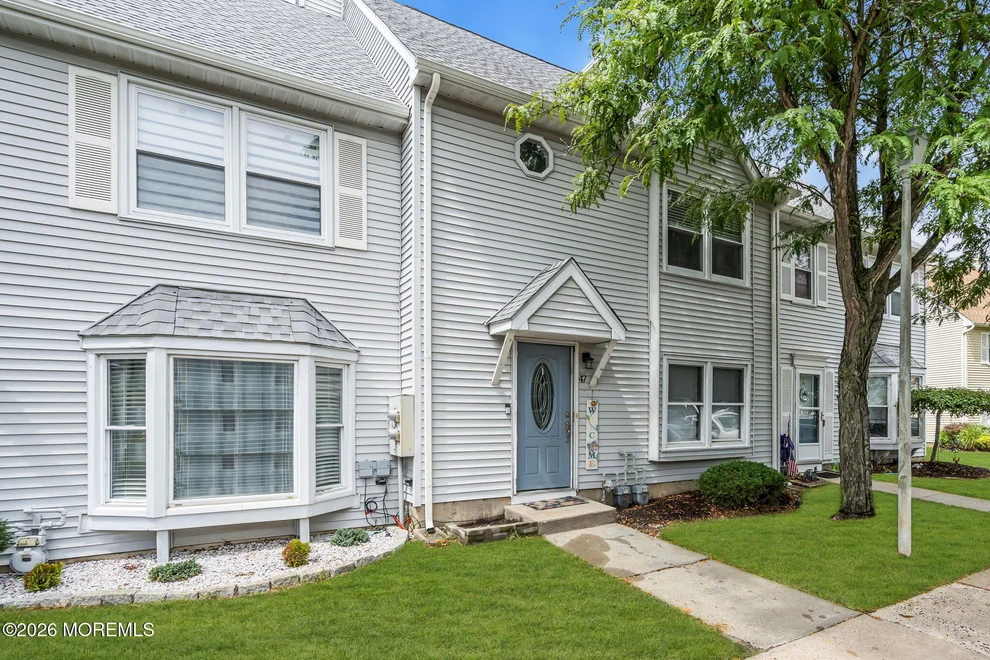 Unit for sale at 47 Colonial Court, Jackson, NJ 08527