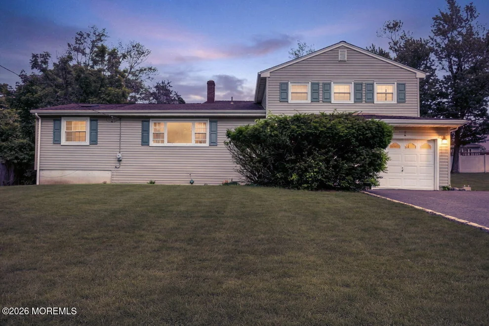 Unit for sale at 5 Cortland Drive, Franklin, NJ 08873