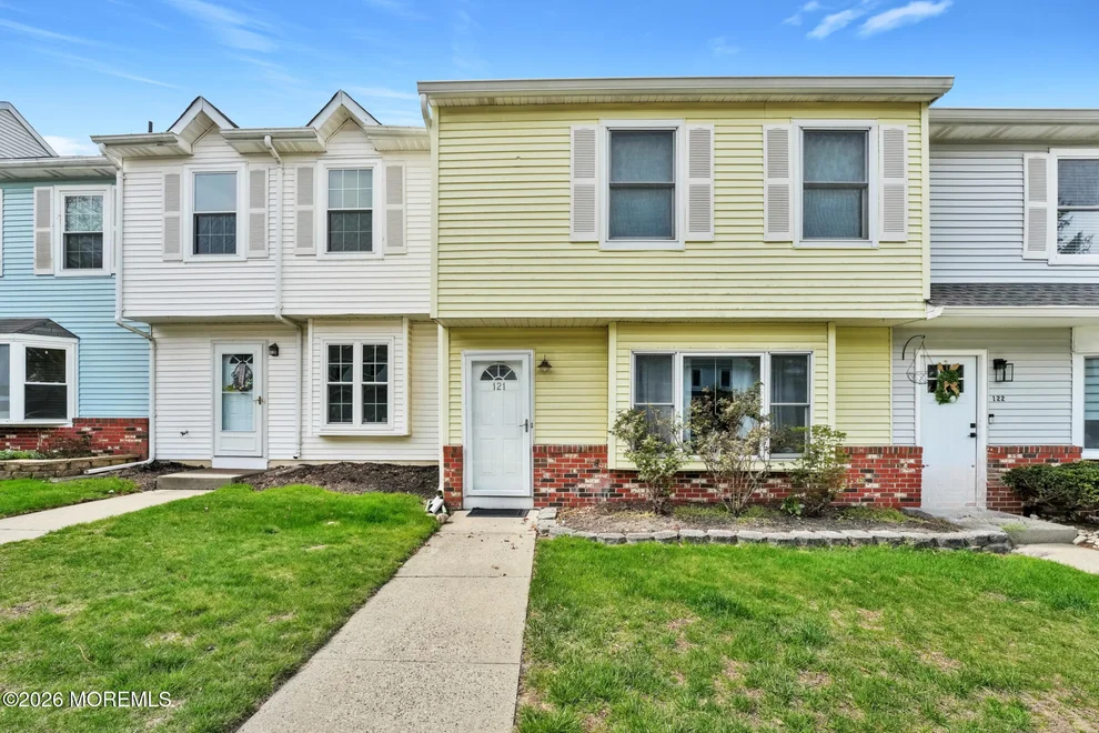 Unit for sale at 121 Joan Court, Jackson, NJ 08527