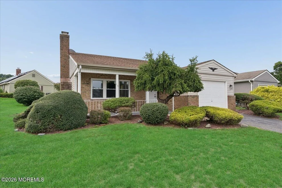 Unit for sale at 15 Buckingham Drive N, Manchester, NJ 08759
