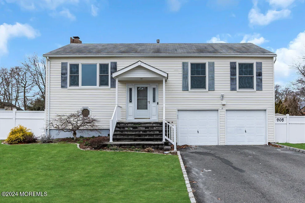 Unit for sale at 908 Revere Court, Toms River, NJ 08753