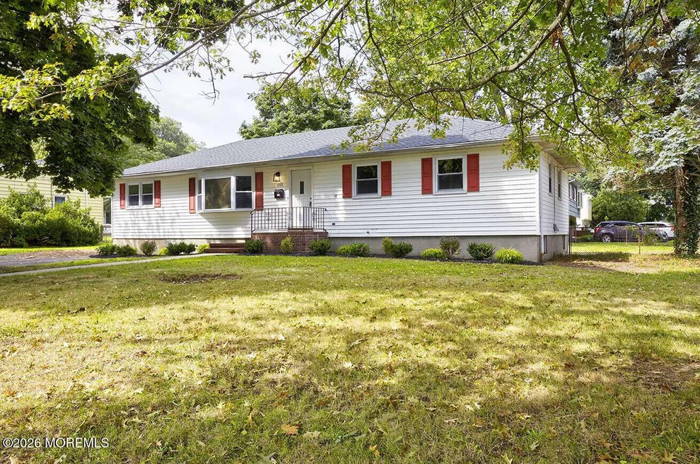 Unit for sale at 560 Garrett Hill Boulevard, Belford, NJ 07718