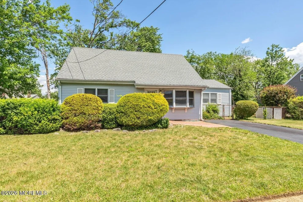 Unit for sale at 5 Redwood Terrace, Hazlet, NJ 07730