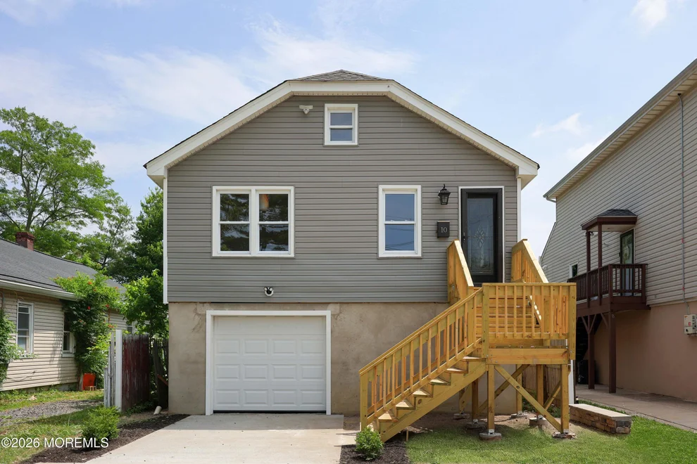 Unit for sale at 10 Lincoln Court, Keansburg, NJ 07734