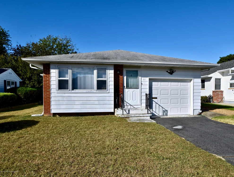 Unit for sale at 62 Fox Glove Run, Toms River, NJ 08755
