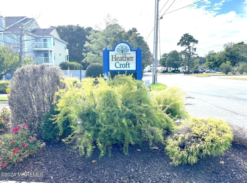 Unit for sale at 336 Heather Croft, Egg Harbor Twp, NJ 08234