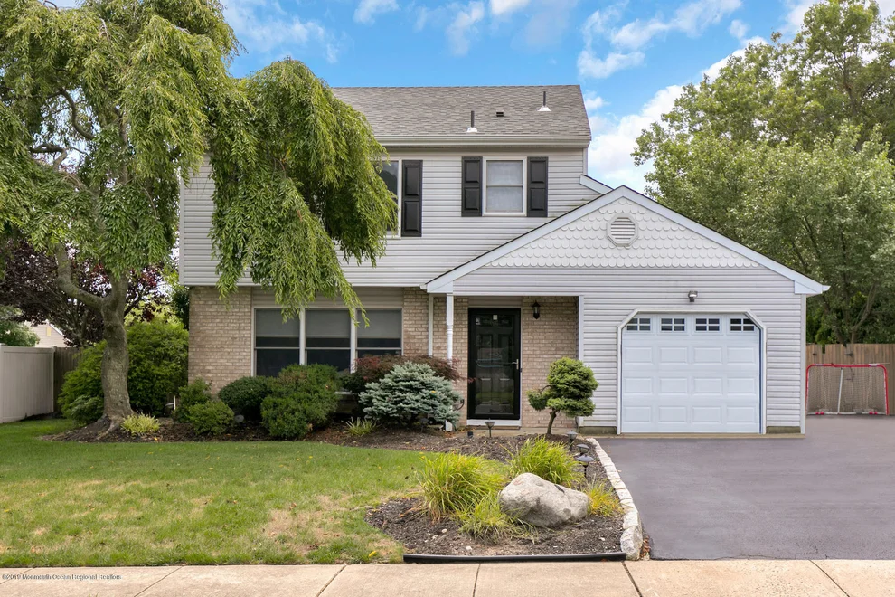 Unit for sale at 8 Partridge Lane, Howell, NJ 07731