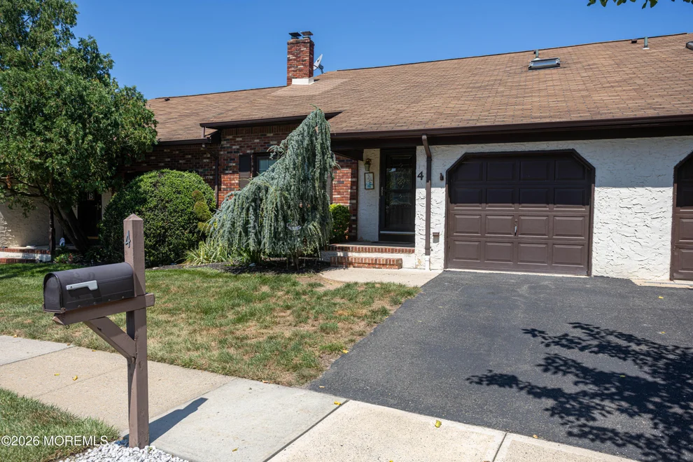 Unit for sale at 4 Cheltenham Place, Sayreville, NJ 08872