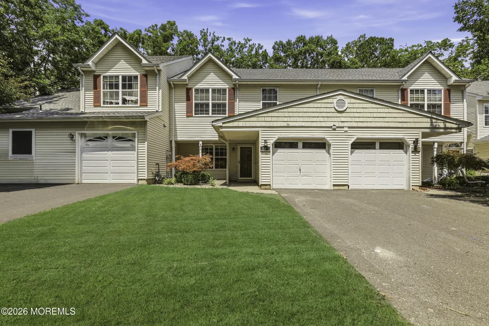 Unit for sale at 549 Woodbine Lane, Lakewood, NJ 08701