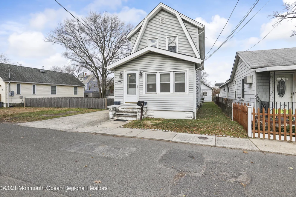 Unit for sale at 21 Locust Street, Keansburg, NJ 07734