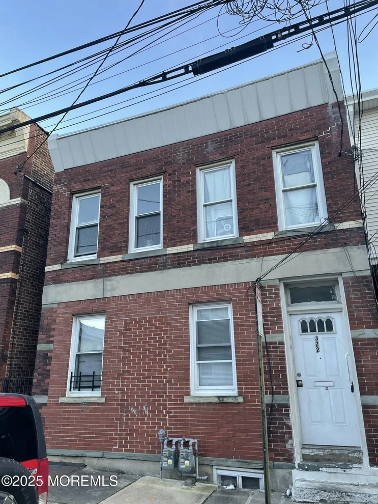 Unit for sale at 322 S 7th Street, Elizabeth, NJ 07202