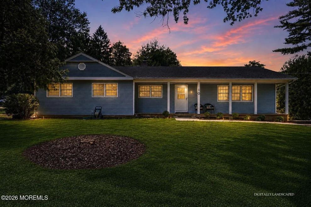 Unit for sale at 10 Washingtons Advance, Manalapan, NJ 07726