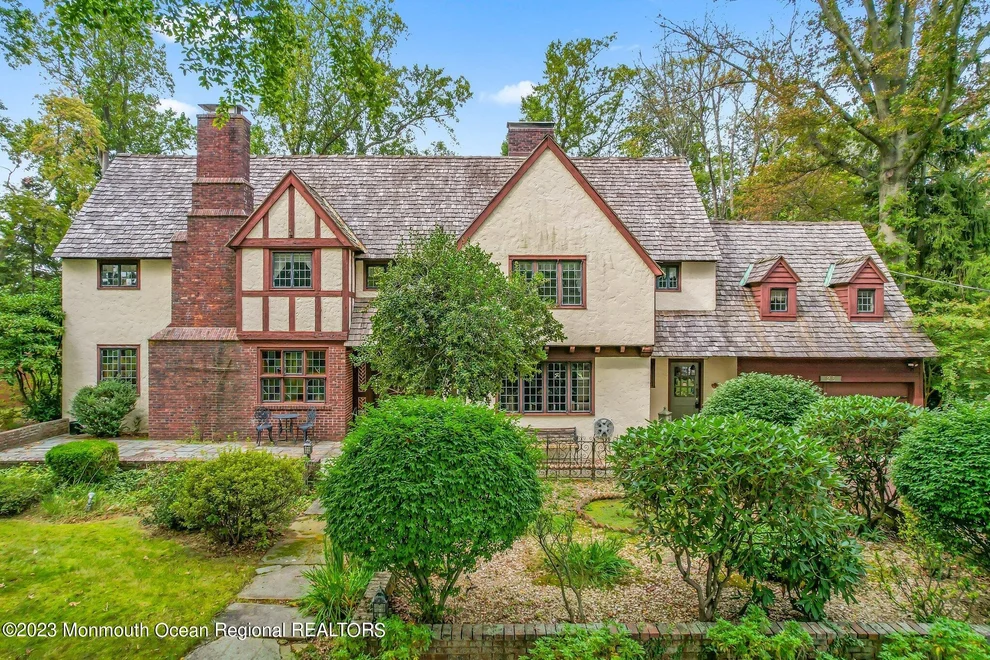 Unit for sale at 25 Schanck Street, Freehold, NJ 07728