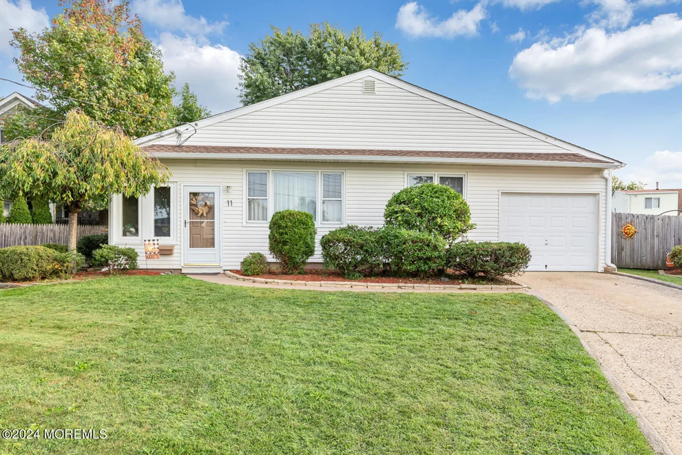 Unit for sale at 11 W Richard Street, Hazlet, NJ 07730