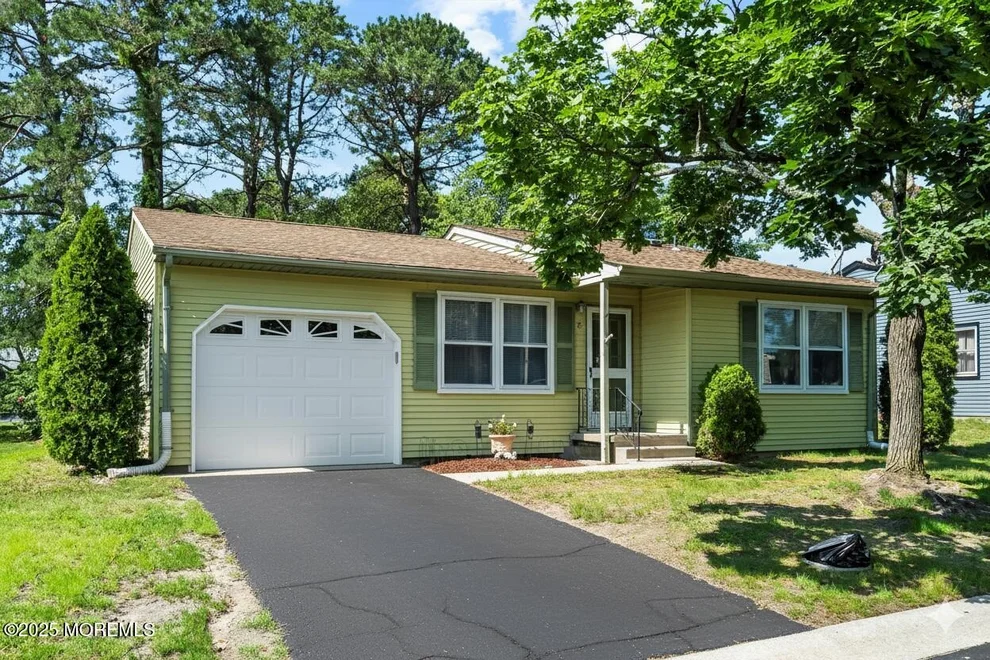 Unit for sale at 8 Westport Drive, Whiting, NJ 08759
