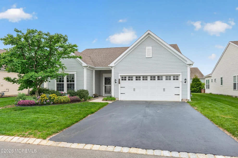 Unit for sale at 88 Aberdeen Lane, Manchester, NJ 08759