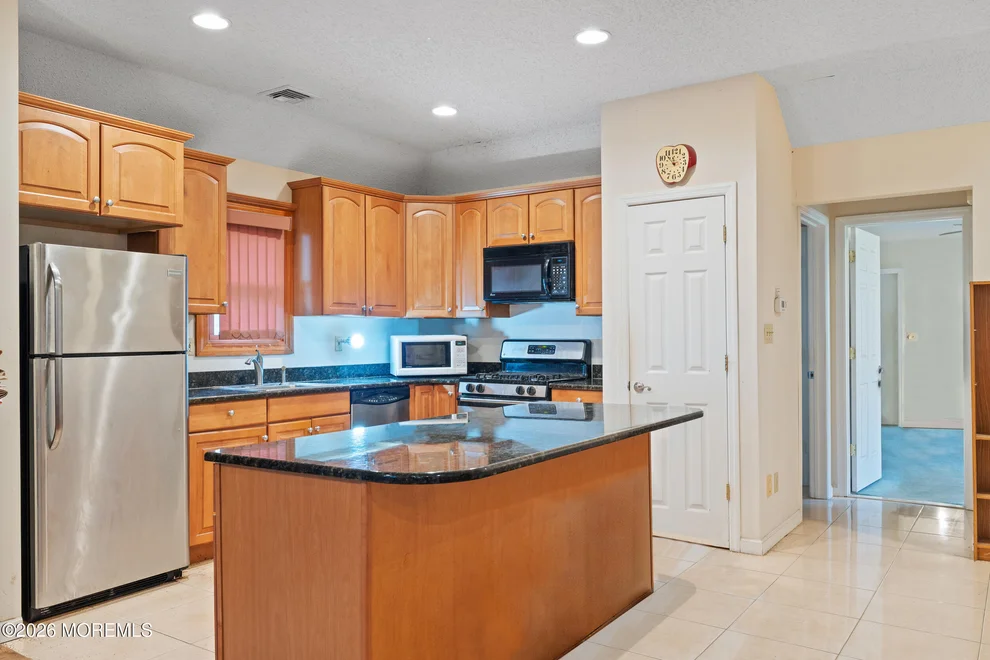 Unit for sale at 274 Aldrich Road, Howell, NJ 07731