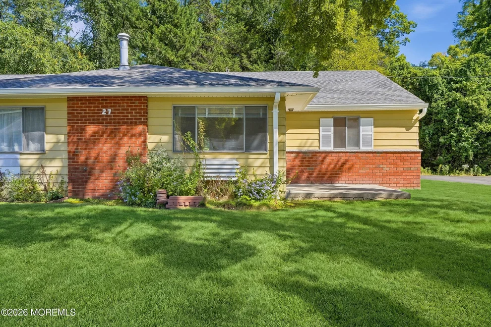 Unit for sale at 27A Pheasant Street, Manchester, NJ 08759