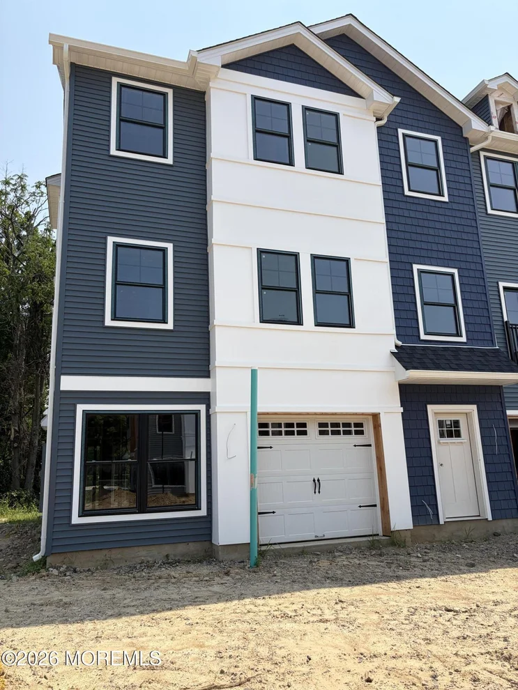 Unit for sale at 2 Bonus Ct, Sayreville, NJ 08879