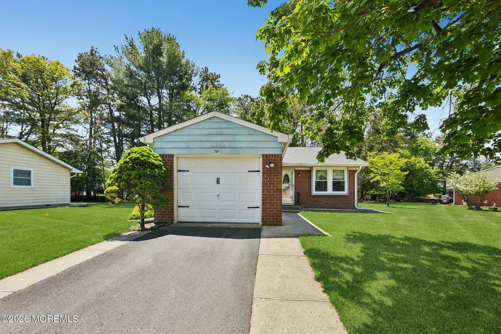 Unit for sale at 791 Hudson Parkway, Whiting, NJ 08759