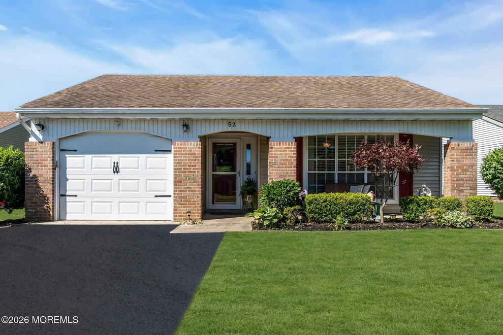 Unit for sale at 52 Greenwich Avenue, Manchester, NJ 08759