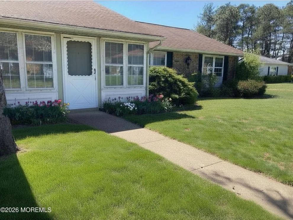 Unit for sale at 27D Cambridge Circle, Manchester, NJ 08759