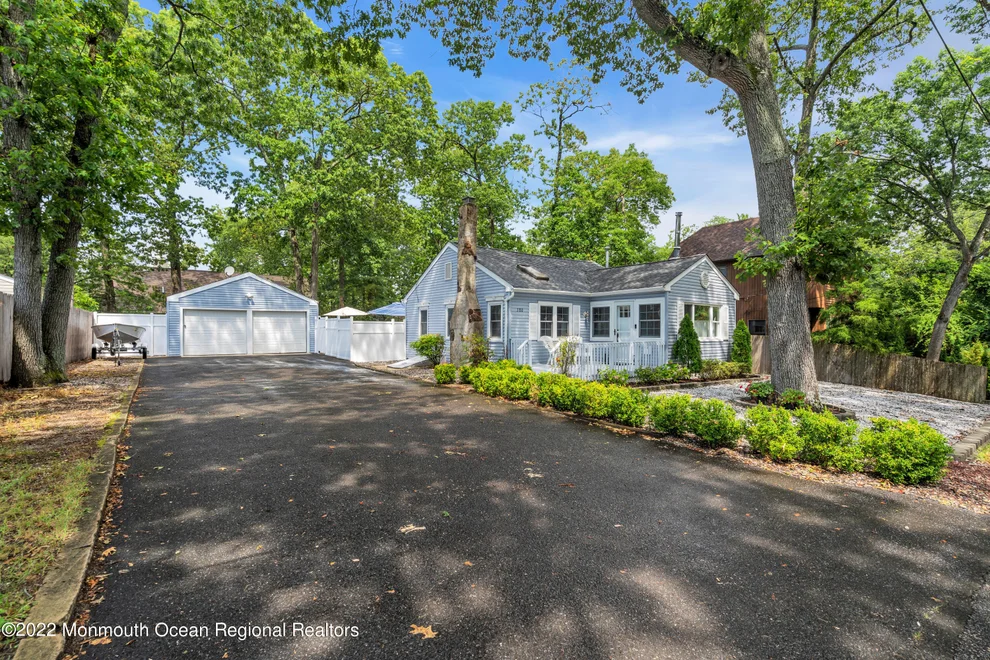 Unit for sale at 380 Shawnee Drive, Brick, NJ 08724